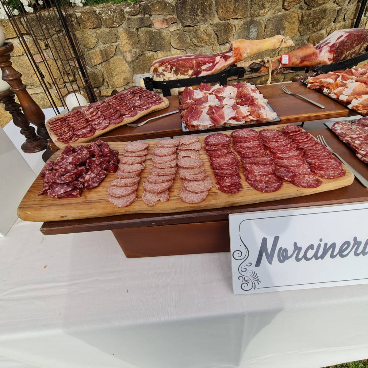 Pork butchery – Apollinare Catering - Apollinare Catering