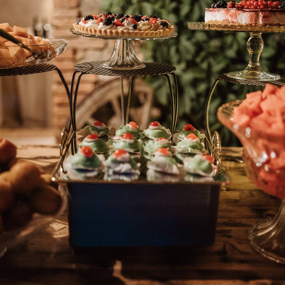 Gran buffet dei dolci e della frutta fresca - Apollinare Catering